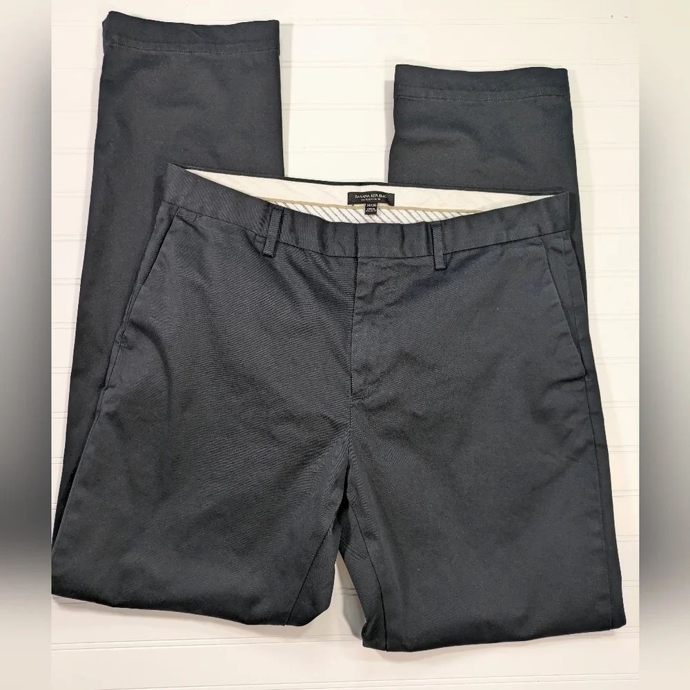 Banana Republic Black Emerson Chino 36 Inch Inseam